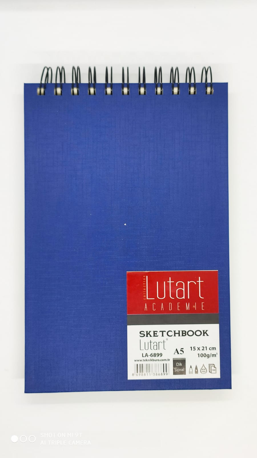 Lutart Academie Sketchbook Spiralli Çizim Defteri A5 Sert Kapak 100gr 100 Yaprak