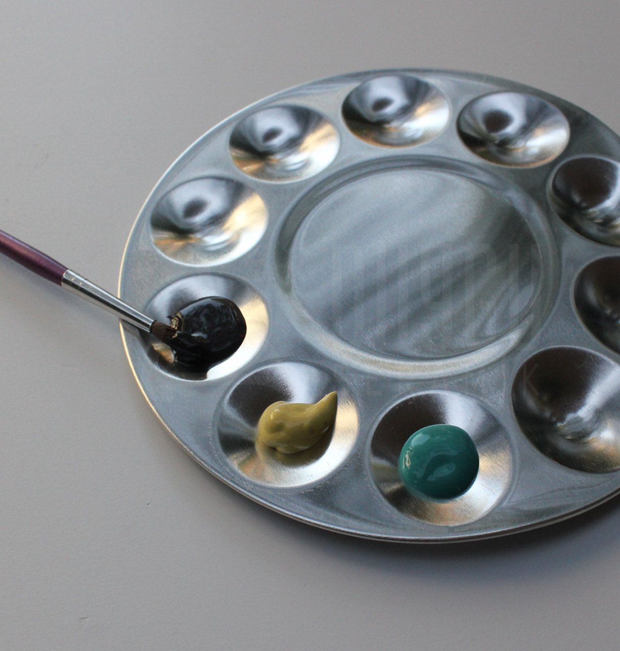 Rich Metal Godeli Palet Yuvarlak Büyük 17 cm Çap