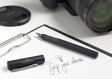 Faber Castell Dolma Kalem Grip 2011 Siyah M 140901